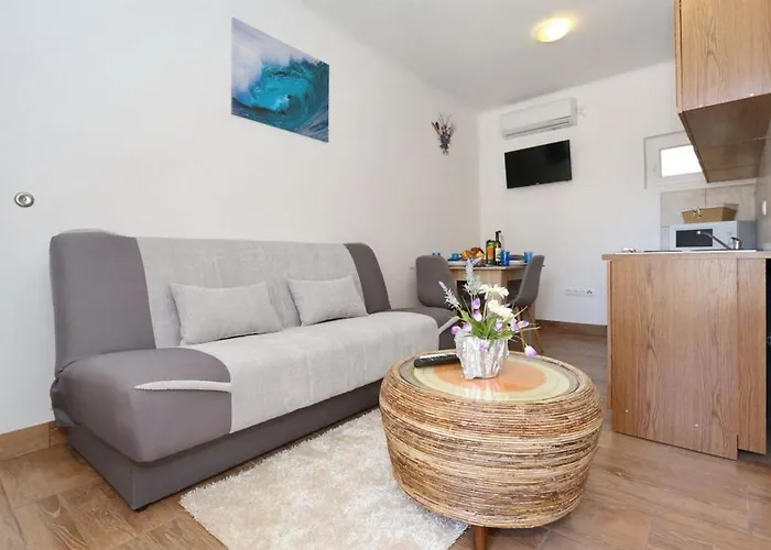 With Parking Space - 22134 Apartman Vir