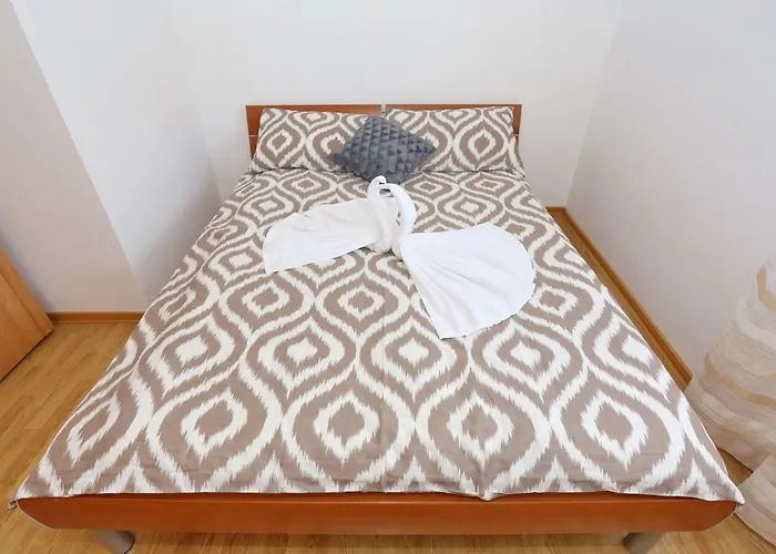 With Parking Space - 22134 Apartman