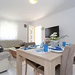 With Parking Space - 22134 Appartamento *